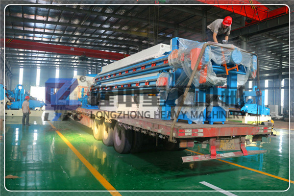 脫水污泥板框壓濾機設備火力全開，助力尾砂污泥再利用